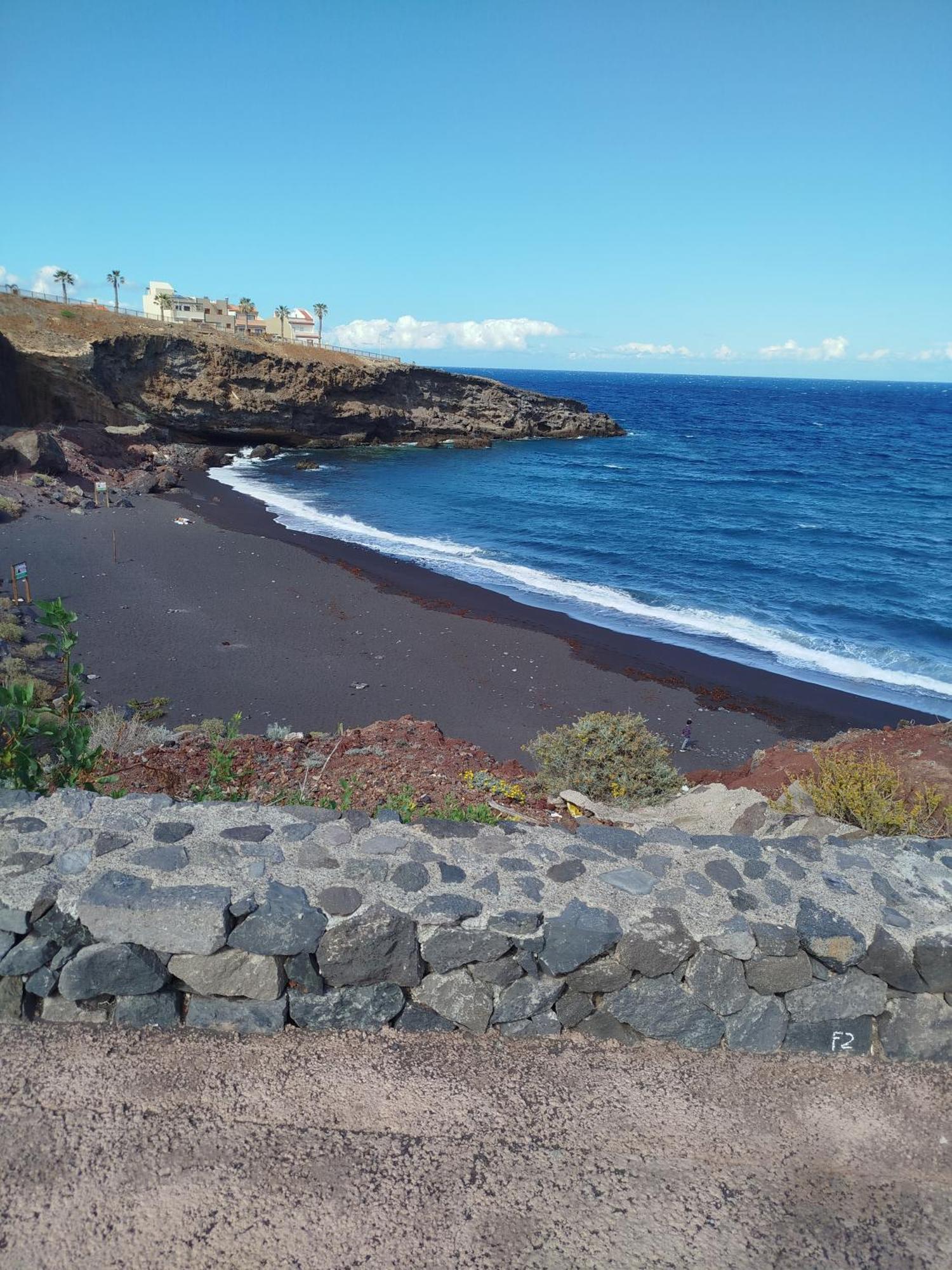 Apartment On The Beach And Ocean Sounds Фасния Экстерьер фото
